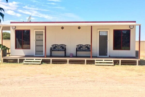 Outback Accommodation at Ivanhoe Caravan Park
